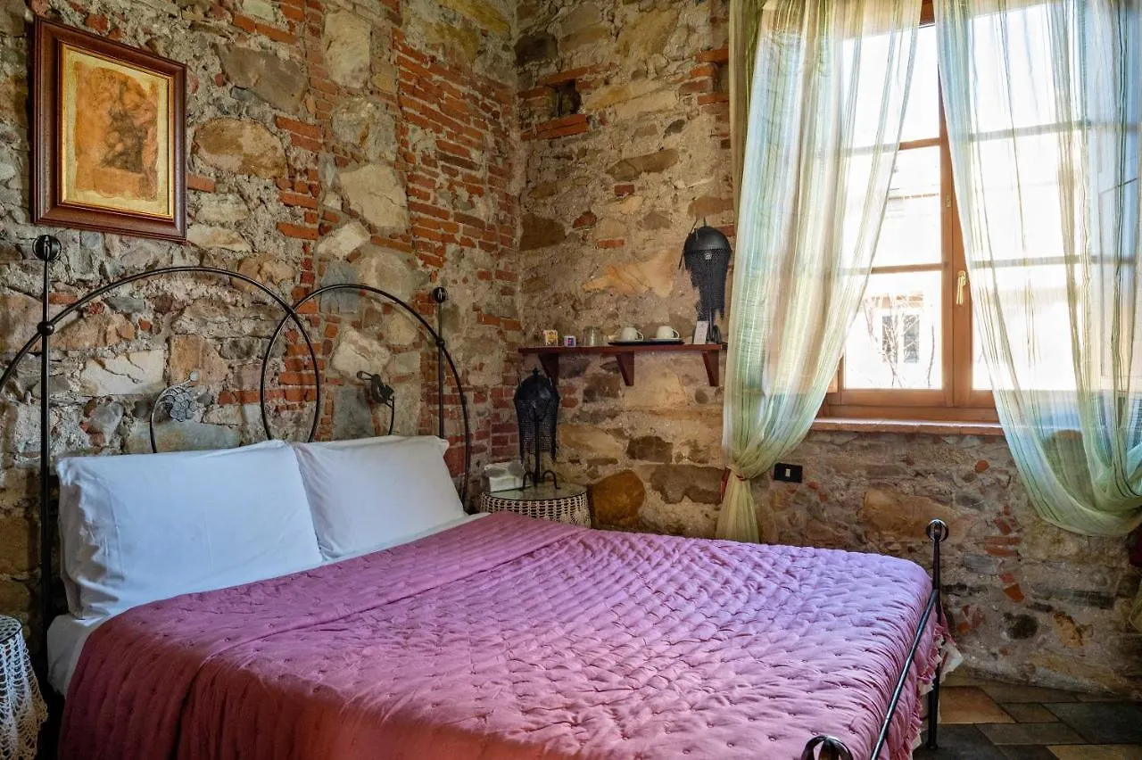 ** Bed & Breakfast Luxury Corte Di Re Artu Lucca Italy