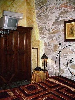 Luxury Corte Di Re Artu Lucca 2*,  Italy
