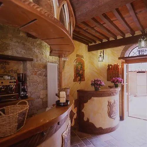 Luxury Corte Di Re Artu Lucca Bed & Breakfast