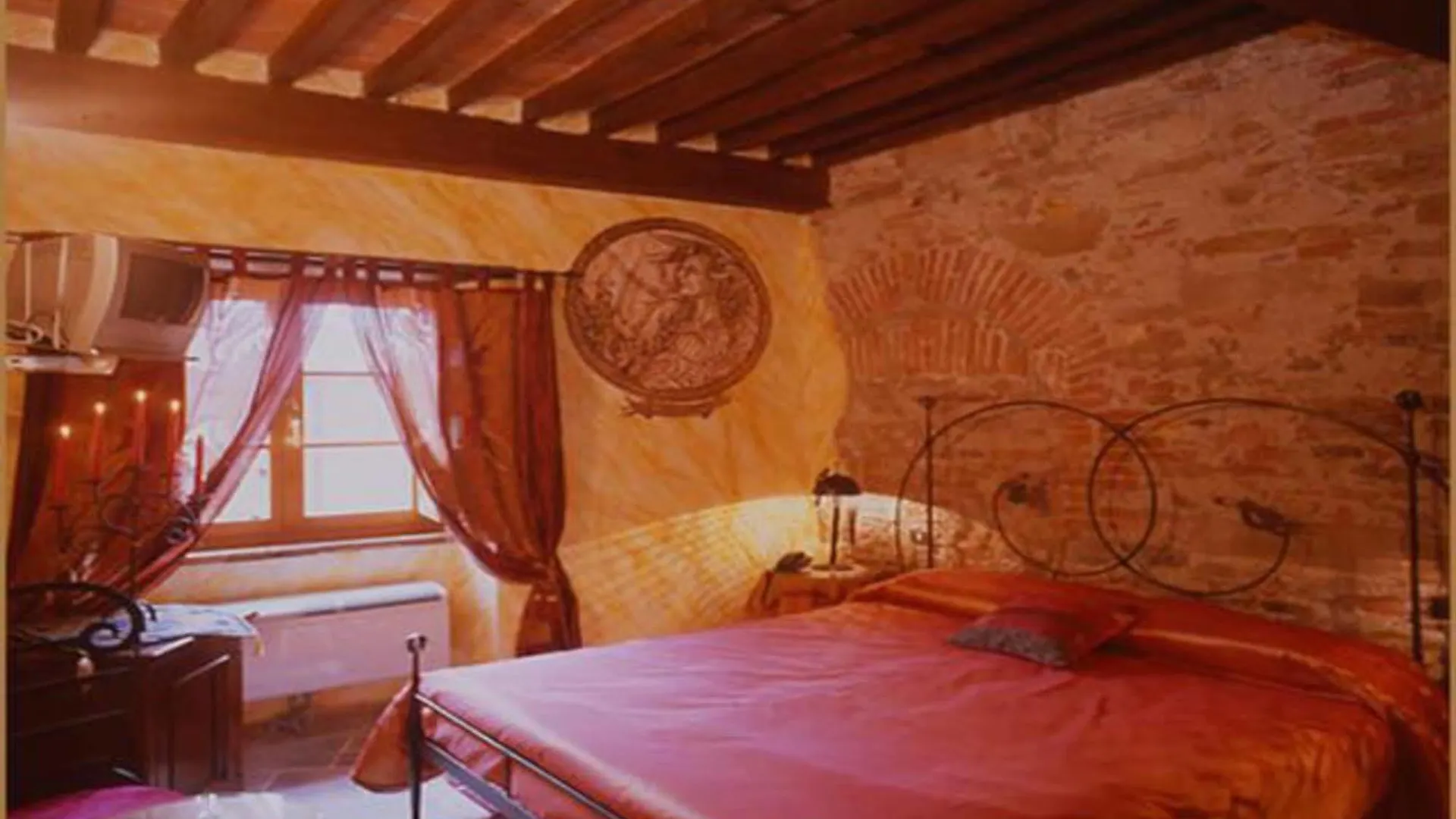 ** Bed & Breakfast Luxury Corte Di Re Artu Lucca Italy