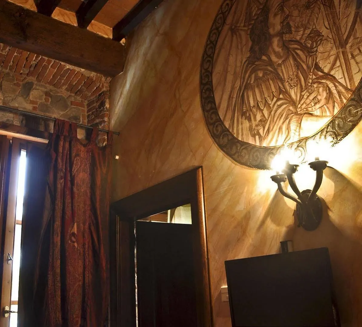 Bed & Breakfast Luxury Corte Di Re Artu Lucca